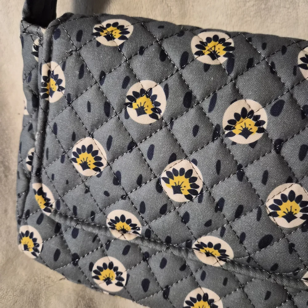 Vera‎ Bradley Sun Valley Quilted Mini Flap Bag - Retired Pattern